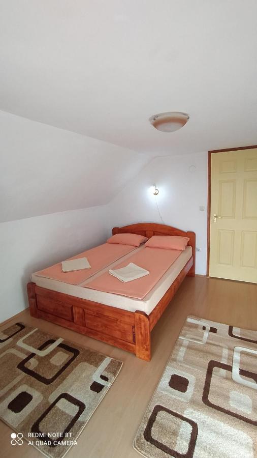 Anna Ilona Vendeghaz Hotel Badacsonytomaj Exterior foto