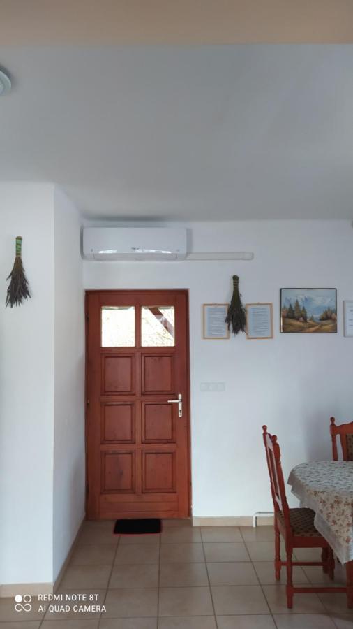 Anna Ilona Vendeghaz Hotel Badacsonytomaj Exterior foto