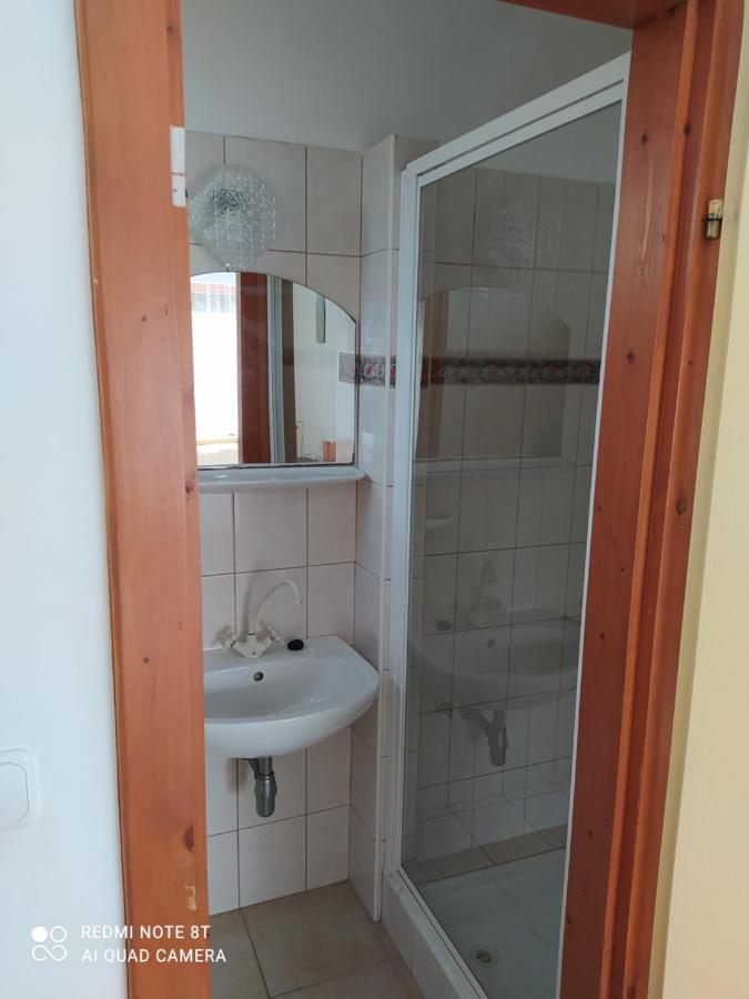 Anna Ilona Vendeghaz Hotel Badacsonytomaj Exterior foto