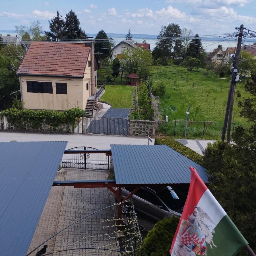 Anna Ilona Vendeghaz Hotel Badacsonytomaj Exterior foto