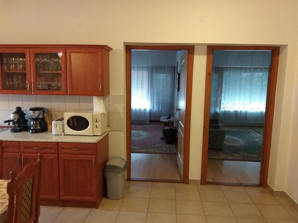 Anna Ilona Vendeghaz Hotel Badacsonytomaj Exterior foto